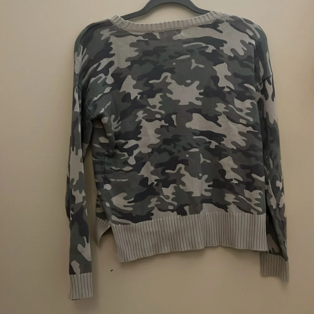 girls camo sweater, kids xl